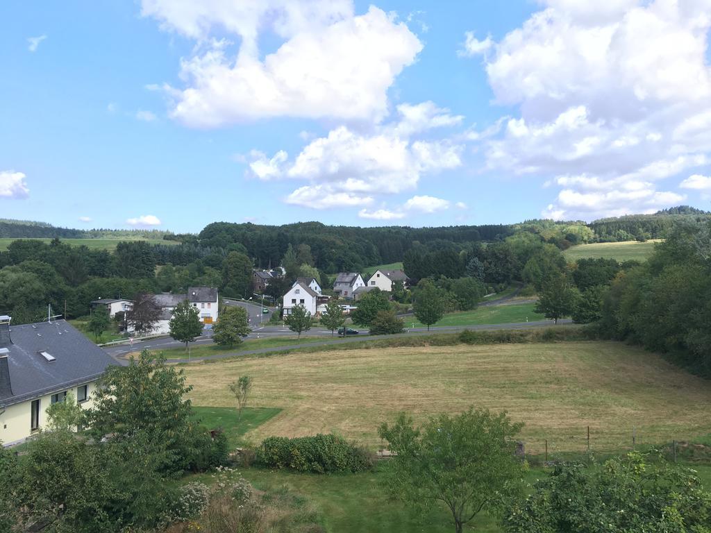 Müllenbach 大本钟旅馆酒店 外观 照片